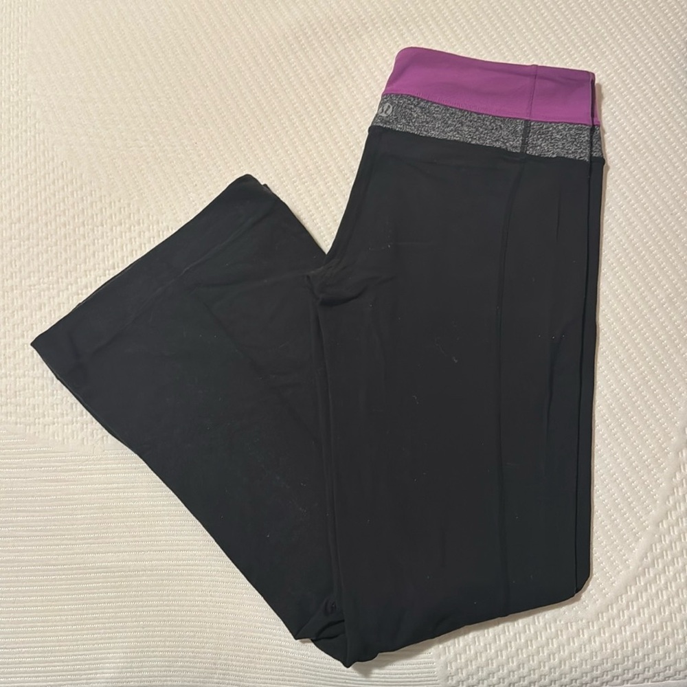 LULULEMON YOGA LEGGINGS